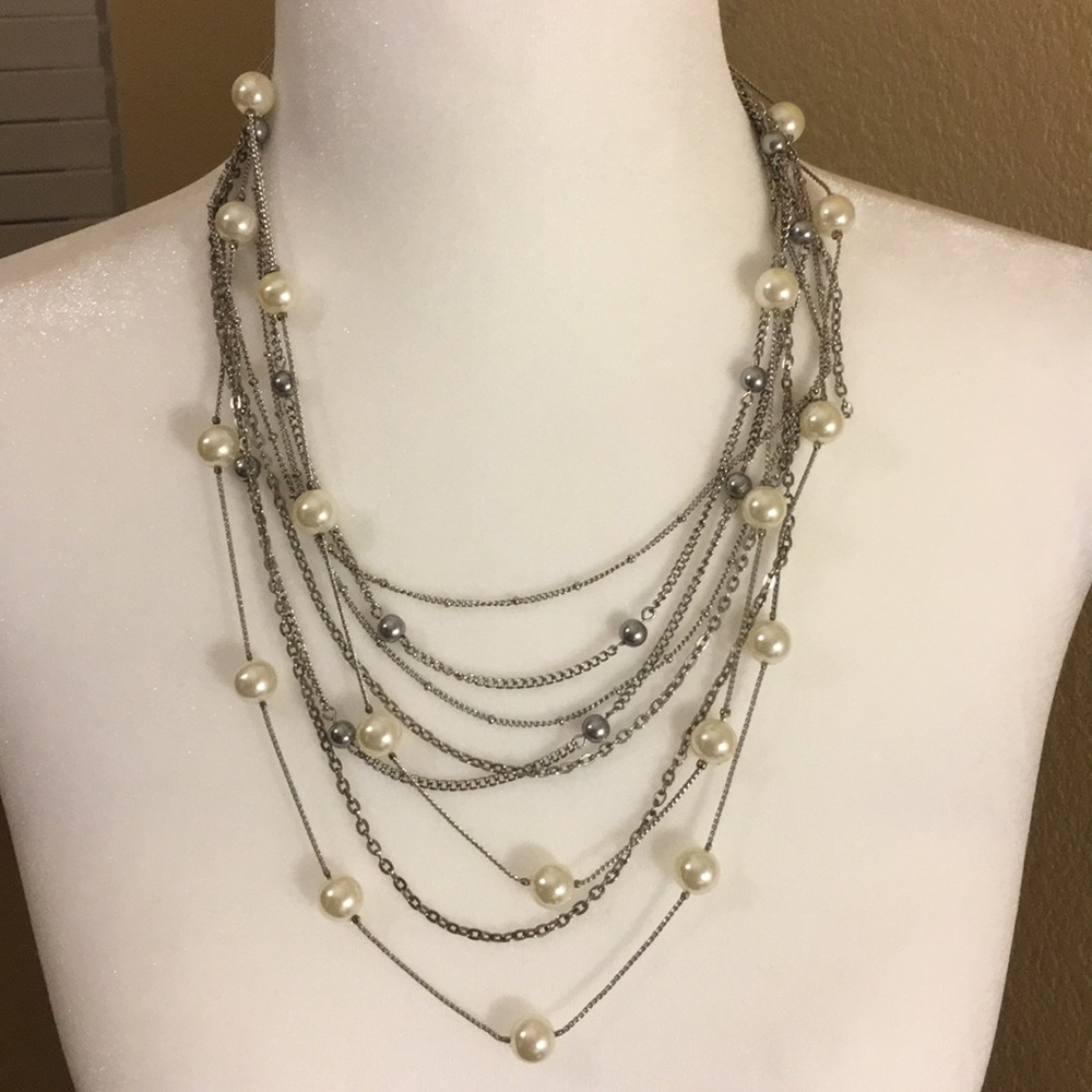Multi strands necklace.